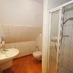 Отель Und Restaurant Petit Robby