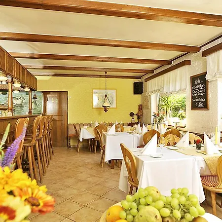 Und Restaurant Petit Robby *