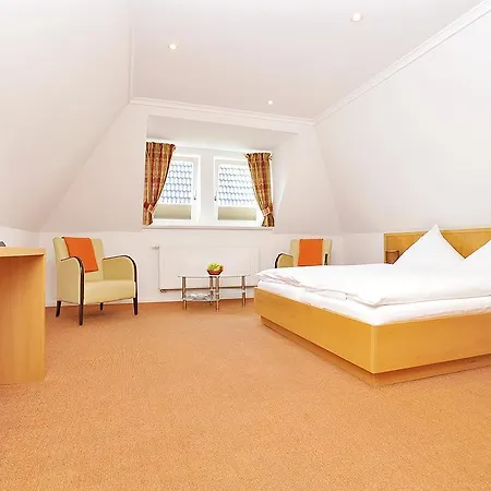 Und Restaurant Petit Robby 베닝슈테트